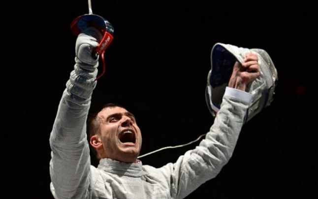 Tiberiu Dolniceanu se menţine lider în clasamentul Cupei Mondiale de sabie