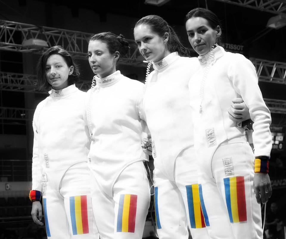 România, locul 5 în proba de spadă feminin la Campionatul Mondial de la Kazan. Vezi galerie foto cu trăirile fetelor în concursul pe echipe