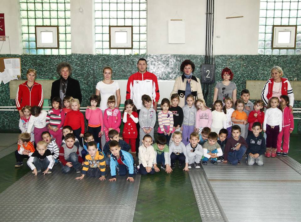 GALERIE FOTO: Copiii de la Grădinița Nr. 6 din Satu Mare, viitorii campioni ai scrimei românești