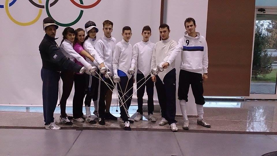 GALERIE FOTO: Opt spadasini români au plecat la etapa de Cupă Mondială pentru juniori de la Bratislava