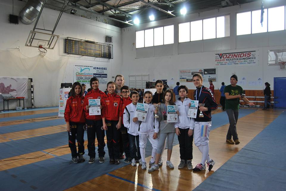 GALERIE FOTO: Șase locuri întâi pentru scrimerii români la etapa a doua a turneului internațional Kids Cup, de la Florina