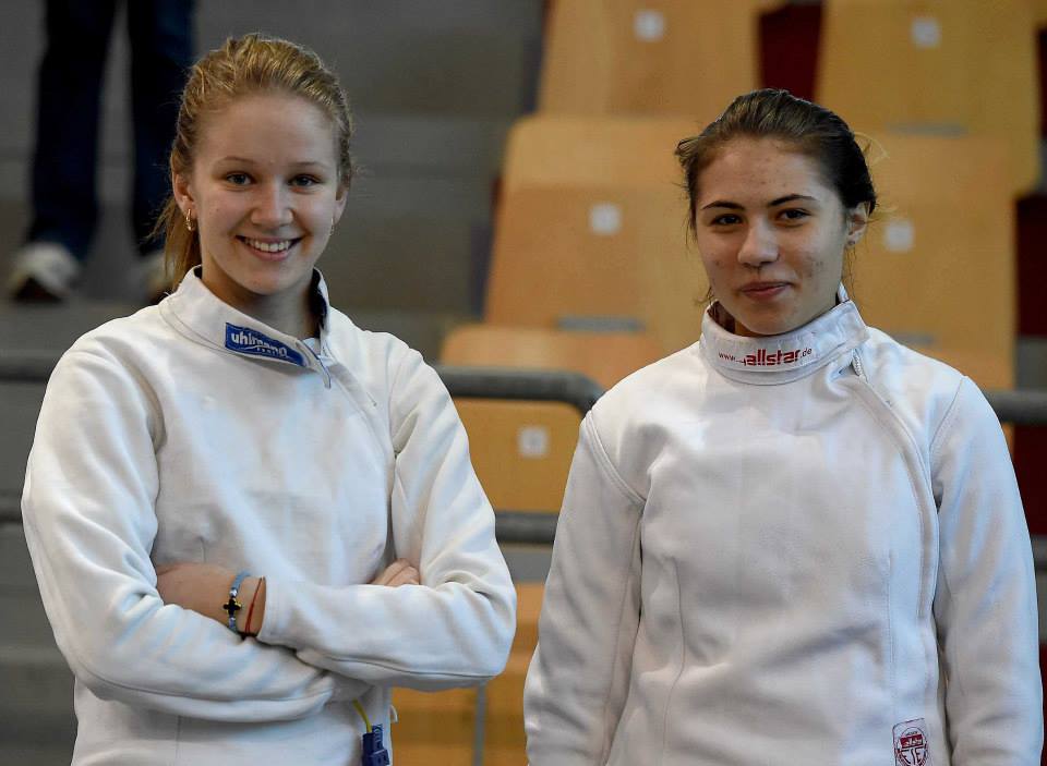 UPDATE 4:  Claudia Năboiu – locul 43, Cezara Constantin – locul 45, Bianca Benea – locul 77 și Ramona Calcan – locul 84 la Campionatul European de la Maribor, în proba de spadă juniori feminin individual