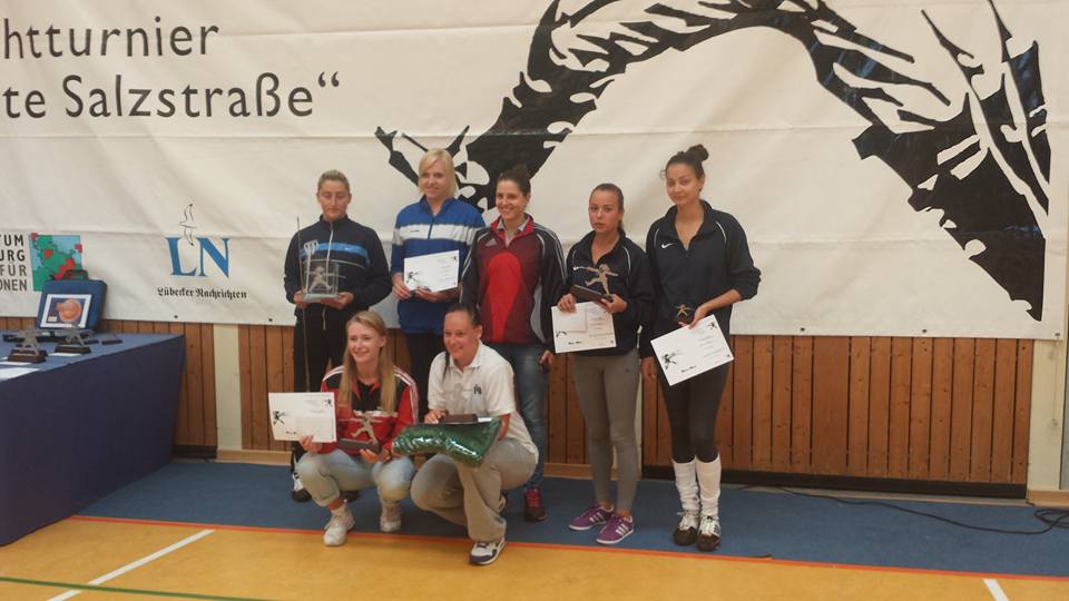 GALERIE FOTO: Trei clasări pe podium pentru spadasinii români la ediția a 56-a a Turneului Internațional „Alte Salzstrase” din Germania