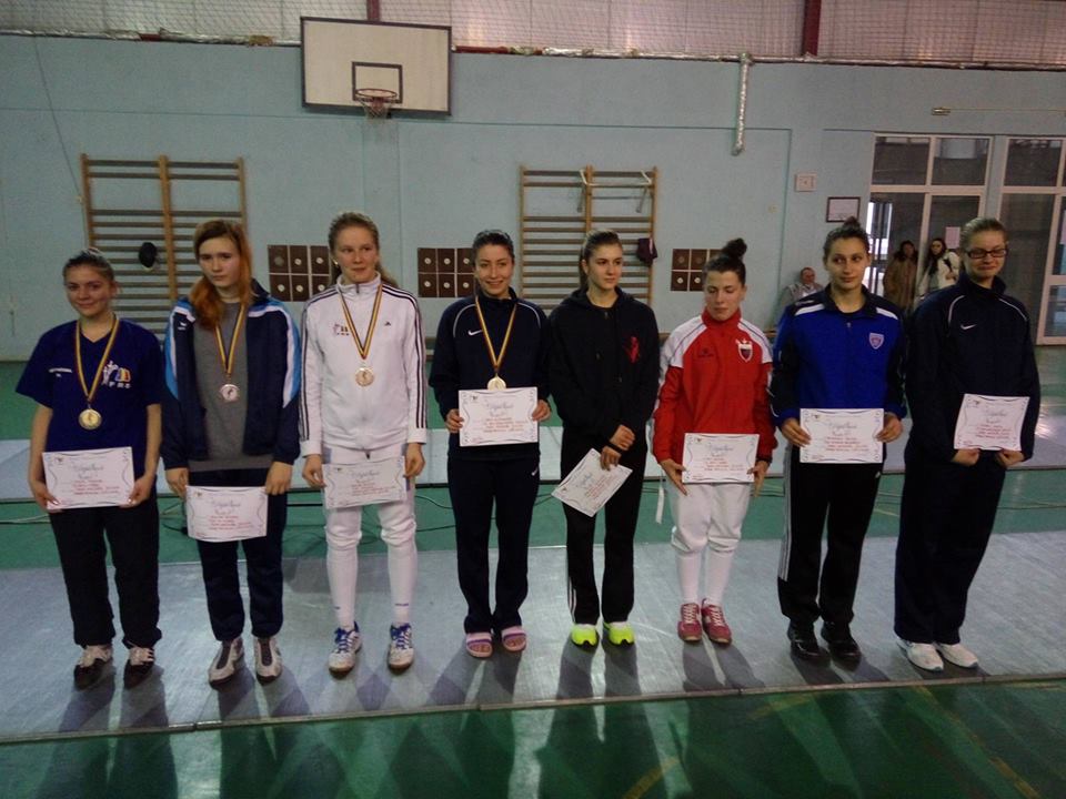 Teodora Coste (CS Satu Mare) a câștigat medalia de aur la Campionatul Național de spadă pentru juniori de la Craiova, în proba feminină la individual
