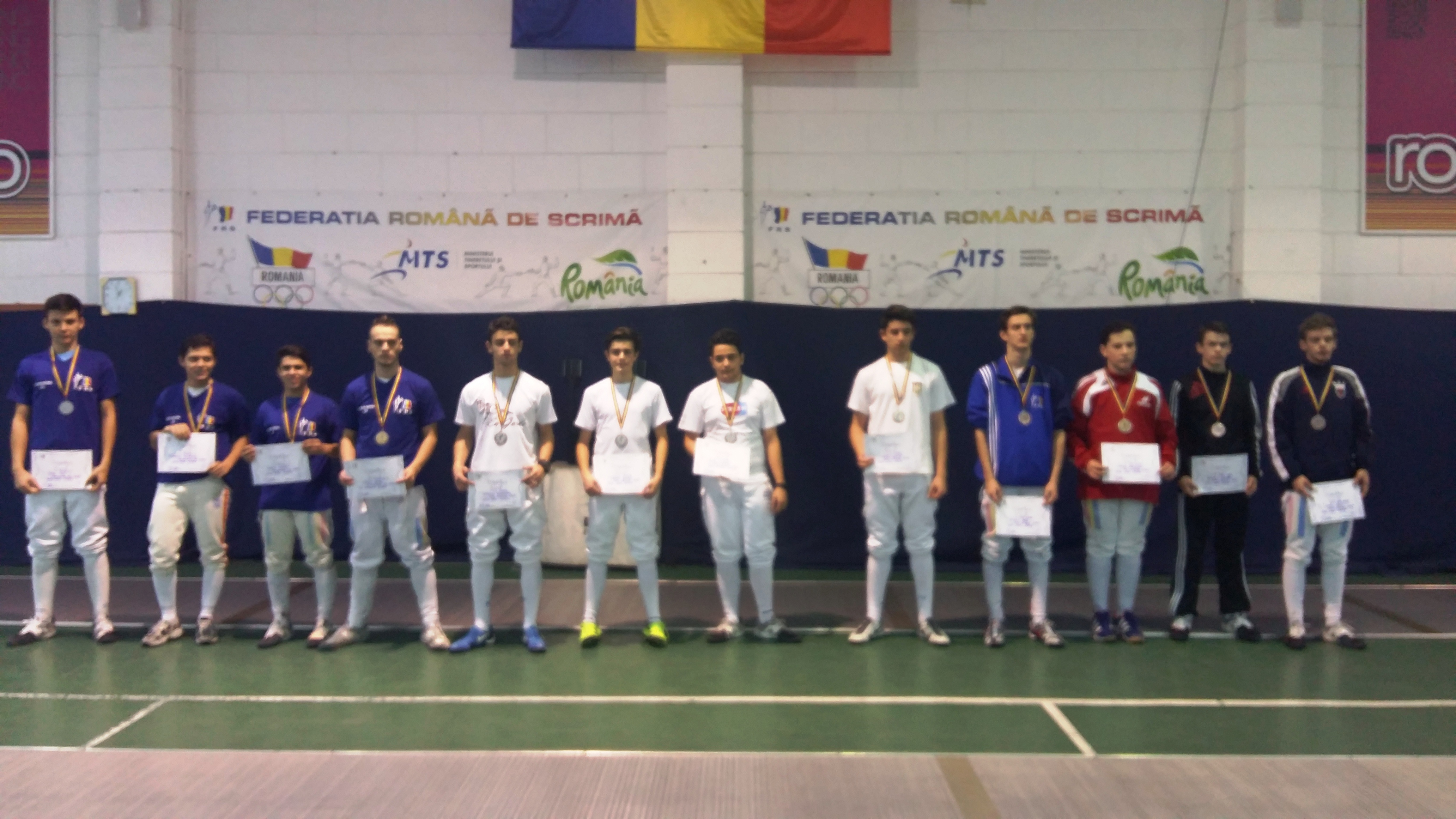 LPS Craiova2 a cucerit medaliile de aur la Campionatul Național de spadă cadeți, în proba masculină pe echipe