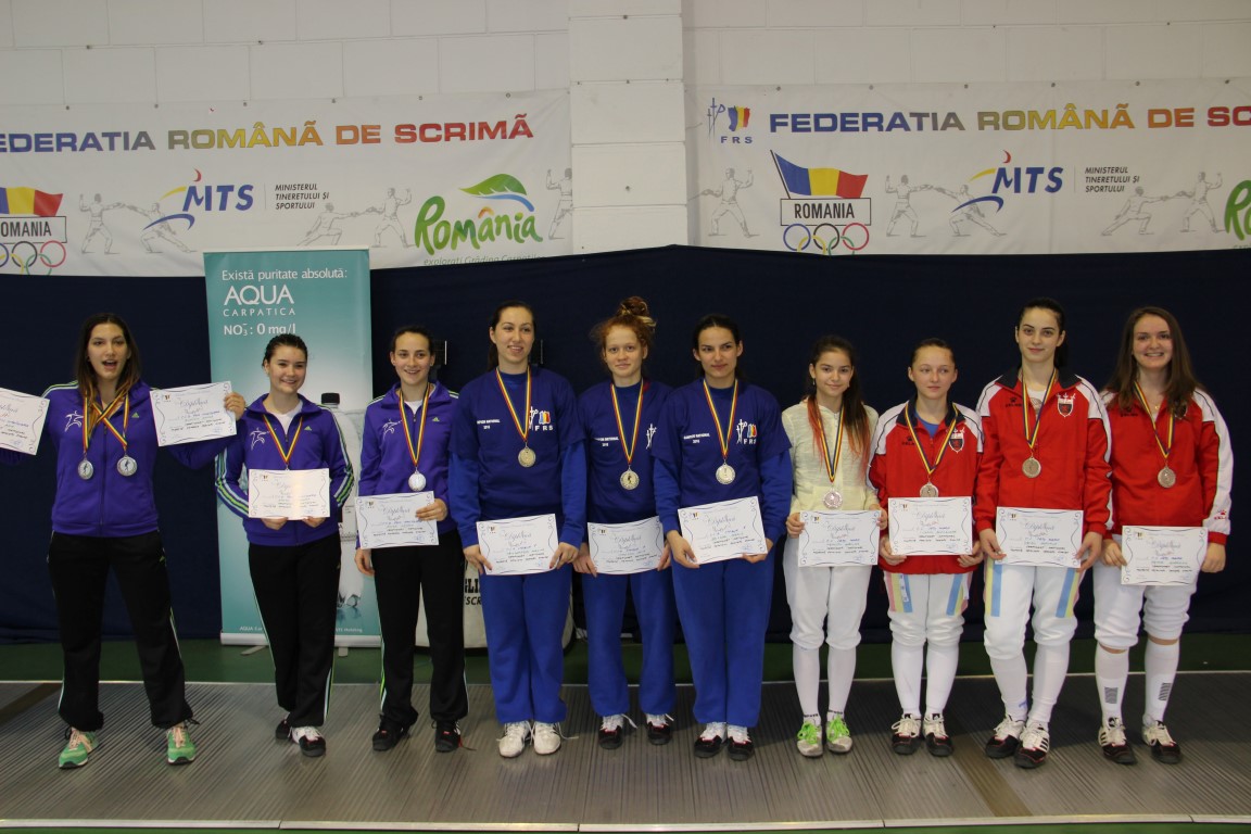 CSA Steaua1 a cucerit medaliile de aur la Campionatul Național de floretă juniori feminin echipe