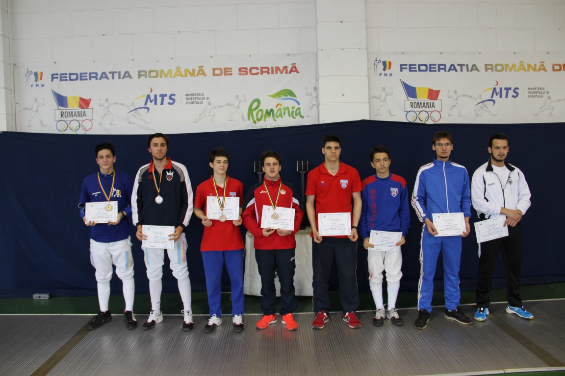 Silviu Roșu (CSA Steaua) a câștigat medalia de aur la Campionatul Național de floretă juniori, în proba masculină la individual
