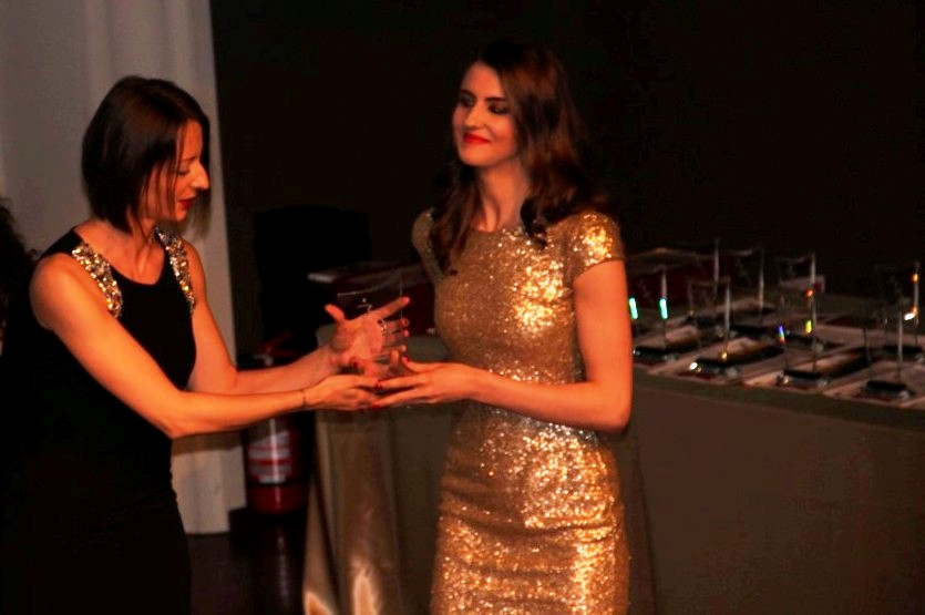 Alexandra Predescu (CSA Steaua) a primit joi seara trofeul „Juniorul anului 2015” în cadrul Balului Junior Sport