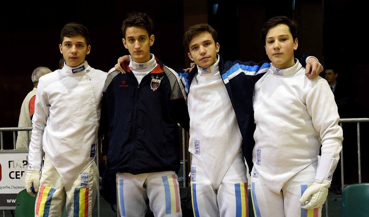 UPDATE 6: România a ocupat locul 11 în proba de spadă masculin cadeți echipe, la Campionatul European de cadeți și juniori de la Novi Sad. Ungaria a luat aurul!