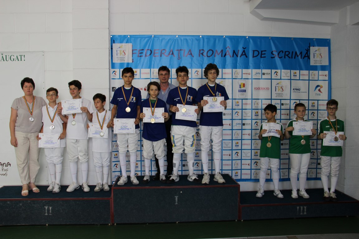 ACS Balestra1 a câștigat Campionatul Național de Scrimă Copii, în proba de floretă masculin echipe, la categoria 10-13 ani