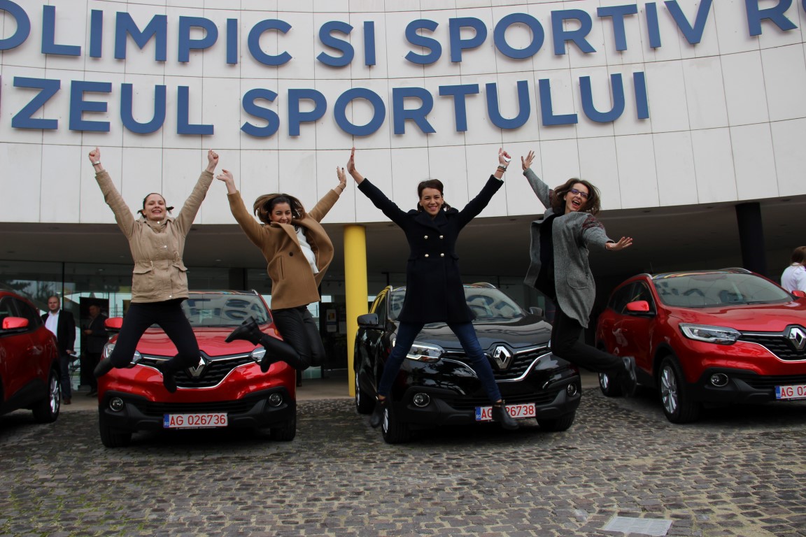 GALERIE FOTO: Campioanele olimpice de la Rio au primit azi mașinile din partea Renault România