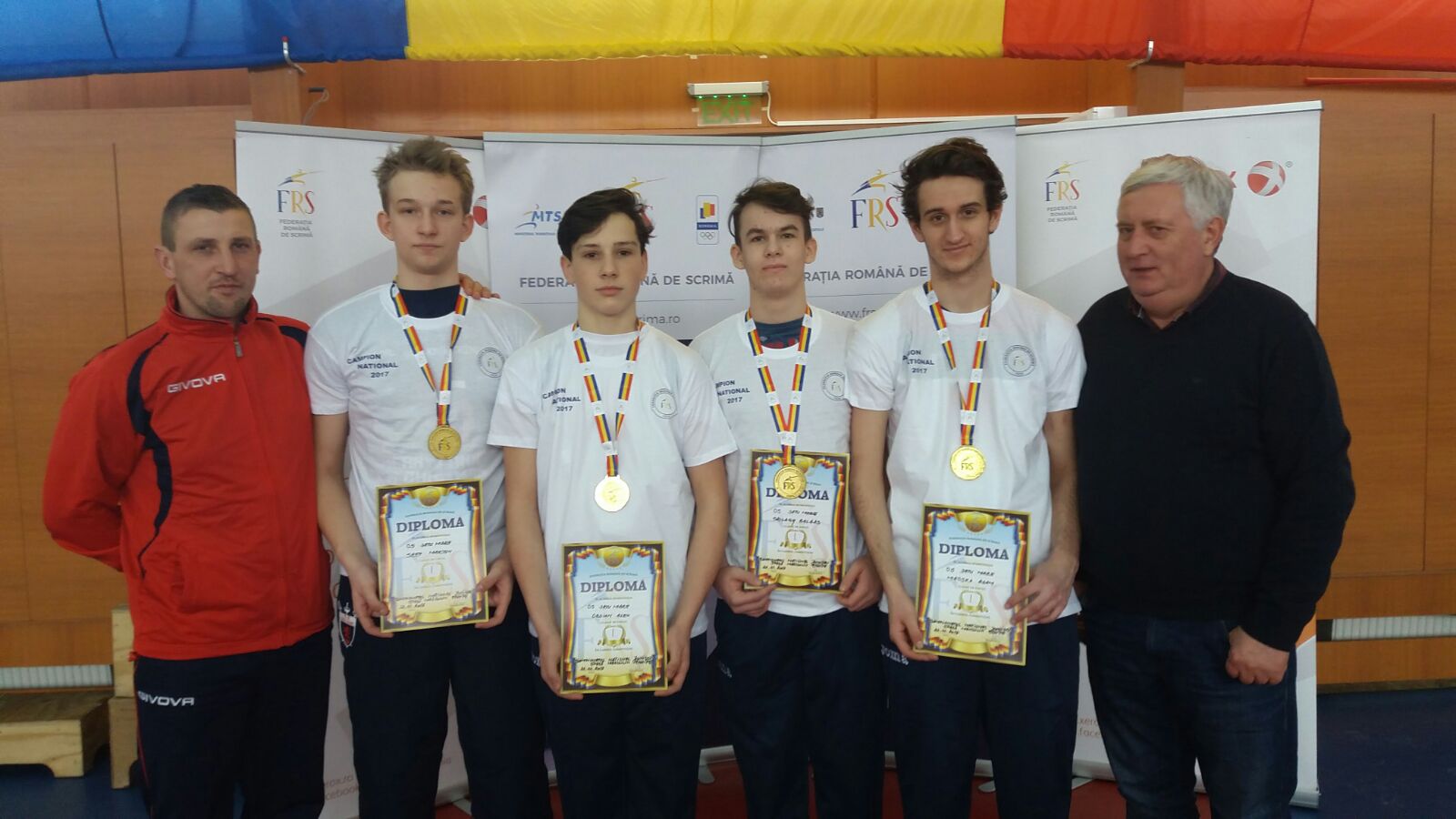 CS Satu Mare a câștigat Campionatul Național de spadă juniori de la București, ediția 2017, în proba masculină pe echipe