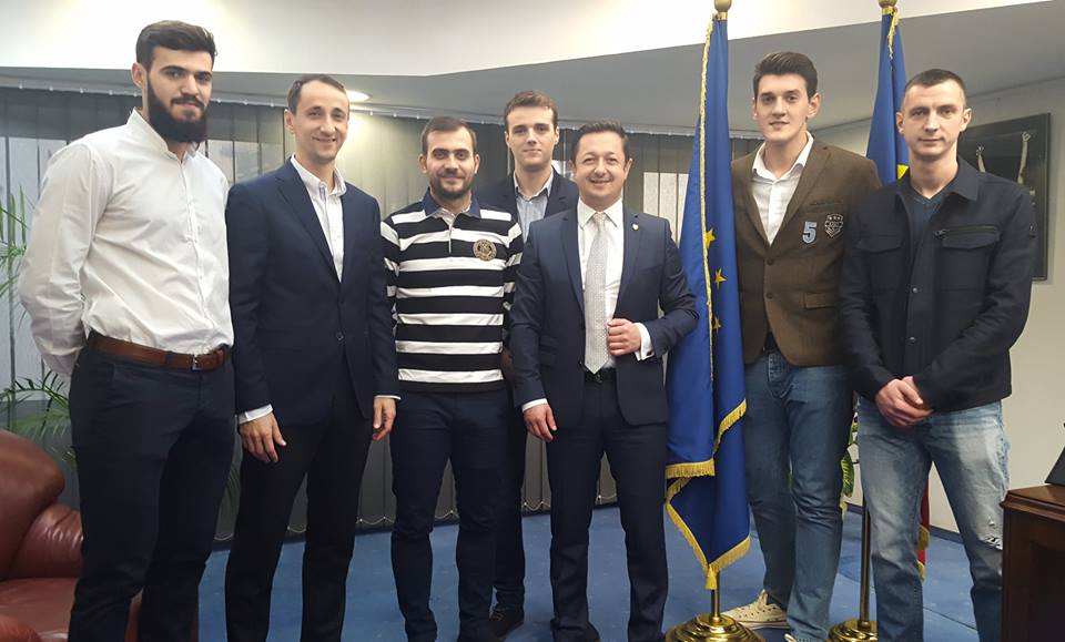 Ministrul Tineretului și Sportului, Marius Dunca a felicitat azi echipa de sabie seniori masculin a României pentru succesul de la etapa de Cupă Mondială de la Varșovia