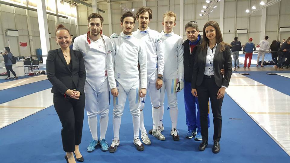 România s-a calificat pe tabloul de 8 la Campionatul Mondial de cadeți și juniori de la Plovdiv, în proba de spadă juniori masculin echipe!