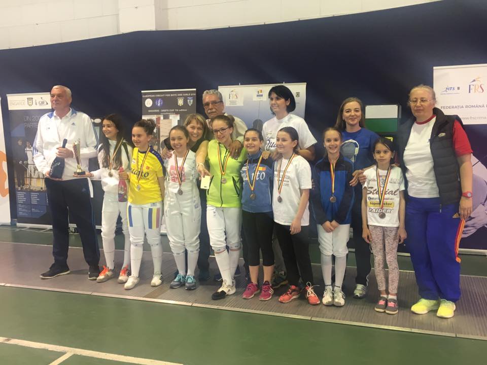 Andreea Muntean, Emma Șonț, Luca Iliuță și Ștefan Baciu s-au impus în prima zi a Cupei Engarde-UNEFS la spadă pentru copii, speranțe și cadeți
