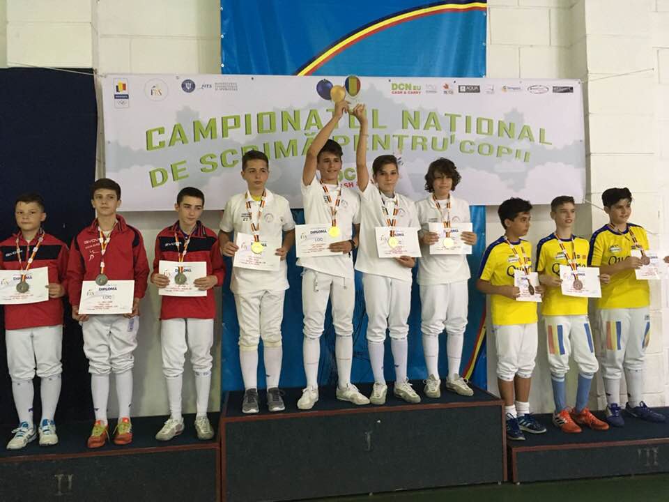 CSS1 Constanța a câștigat Campionatul Național de scrimă pentru copii de la București, ediția 2018, în proba de spadă masculin echipe