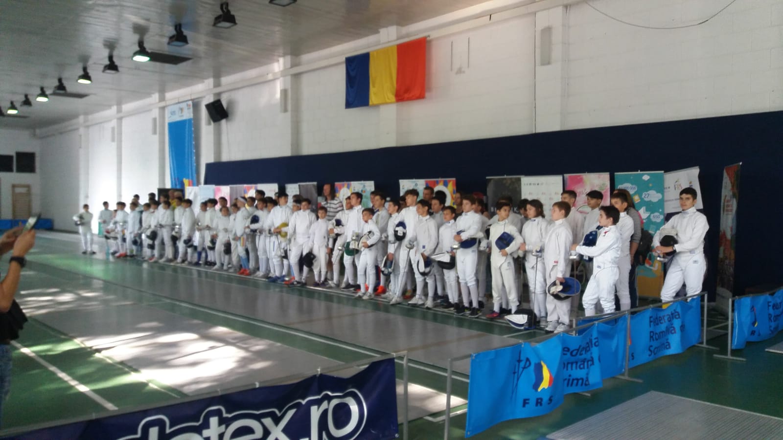 LIVE: Campionatul Național de scrimă pentru copii de la București, ediția 2018, ziua 1: azi au loc probele de spadă masculin la 12-13 ani și 10-11 ani