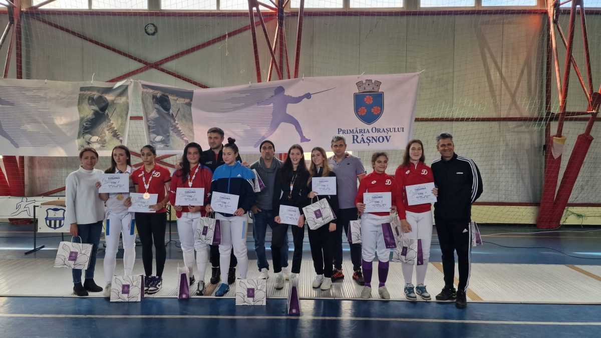 Amalia Covaliu e campioană națională la sabie U15