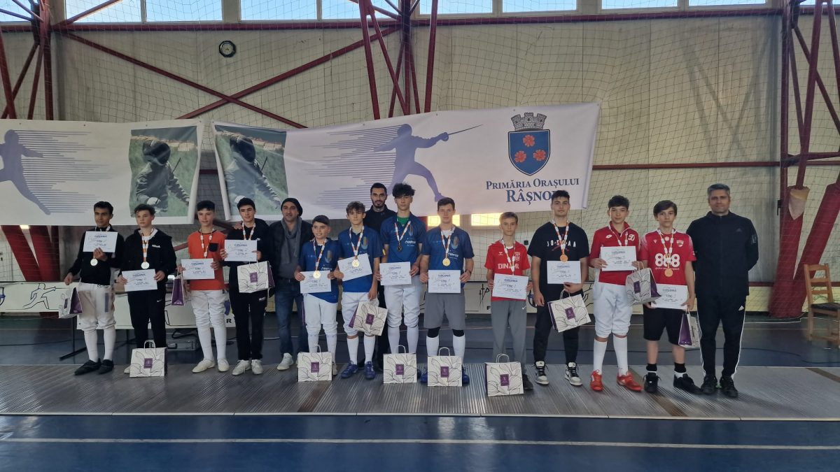 Titlul de campioană la sabie echipe U15 merge la CS Dinamo!