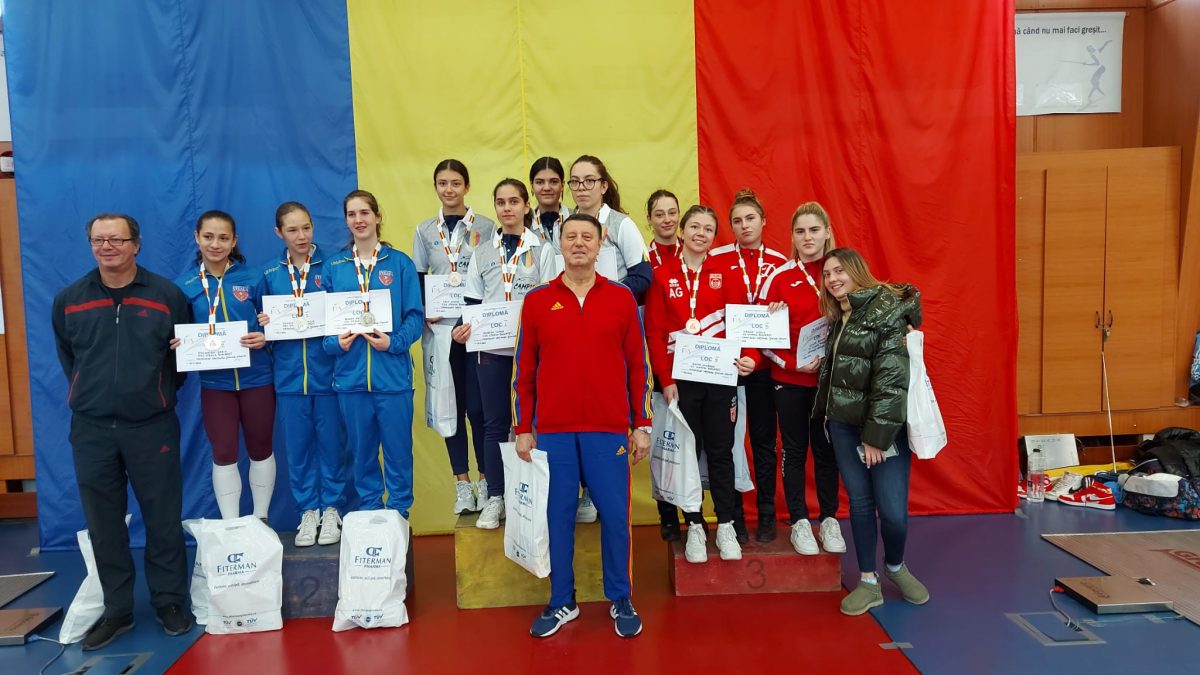 CSA Steaua este campioana junioarelor la spadă echipe