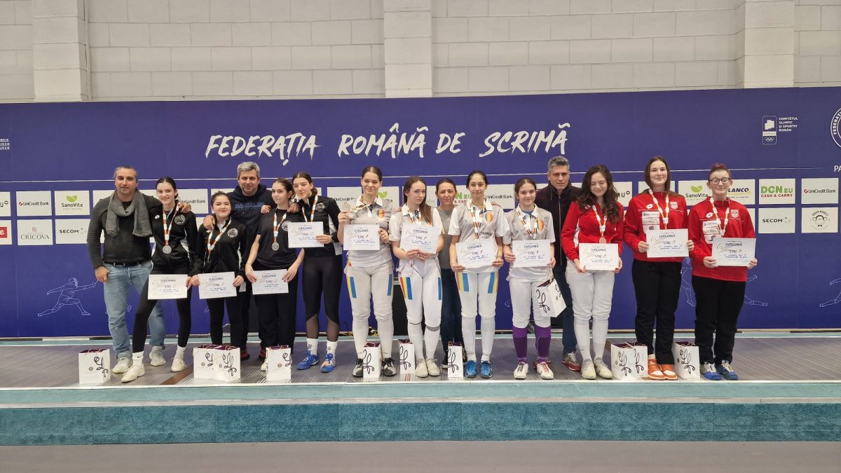 CS Dinamo a luat titlul național al cadeților la sabie feminin