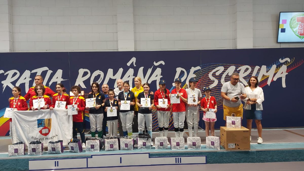 CSM Corona Braşov – campioana României la floretă feminin echipe U13