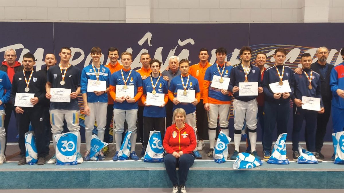 CSM Olimpia Satu Mare a cucerit titlul de campioană a României la spadă masculin echipe juniori!