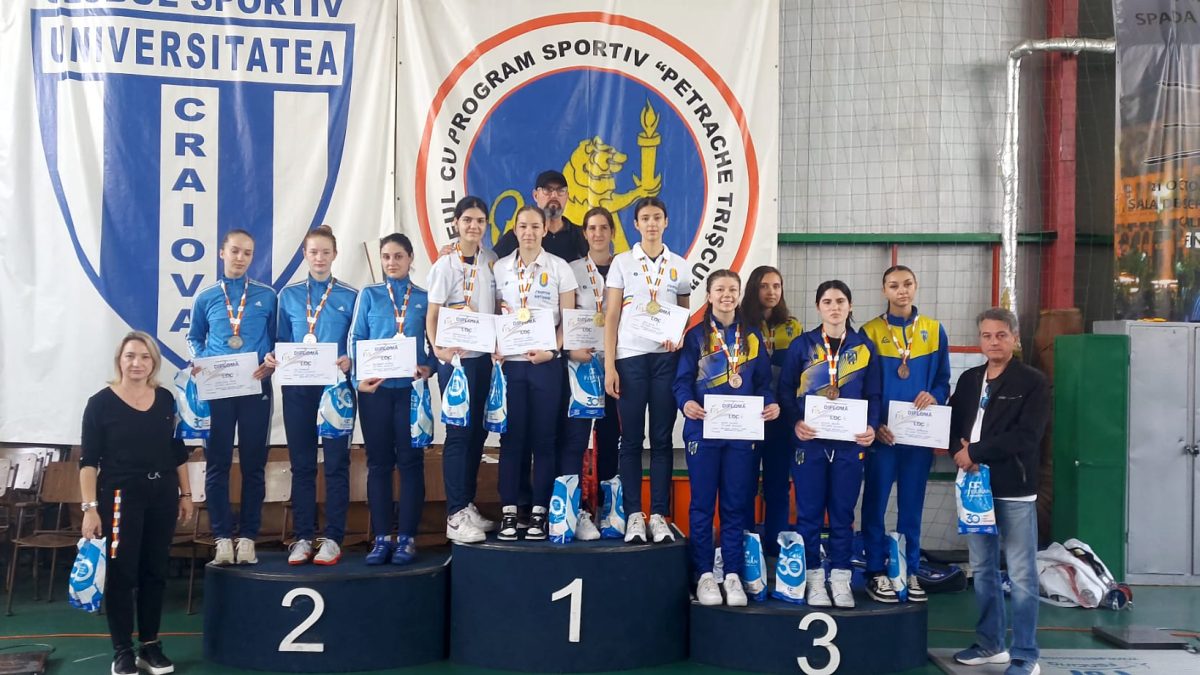 CSA Steaua a cucerit titlul național la spadă feminin echipe tineret!