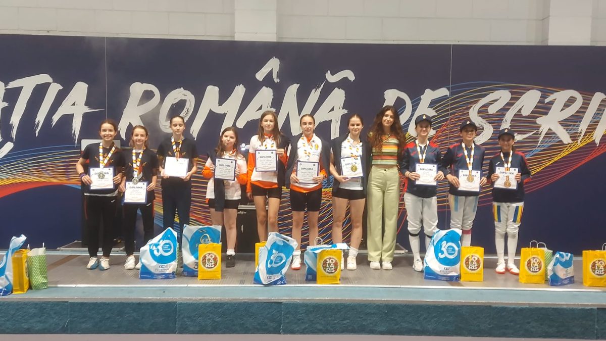 LPS Satu Mare a câștigat titlul categoriei U13 la spadă feminin echipe