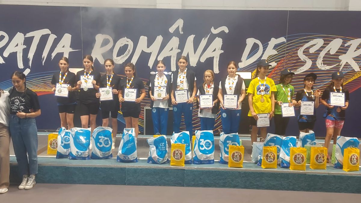 CSM Iași 1 a cucerit titlul național la sabie feminin echipe U13