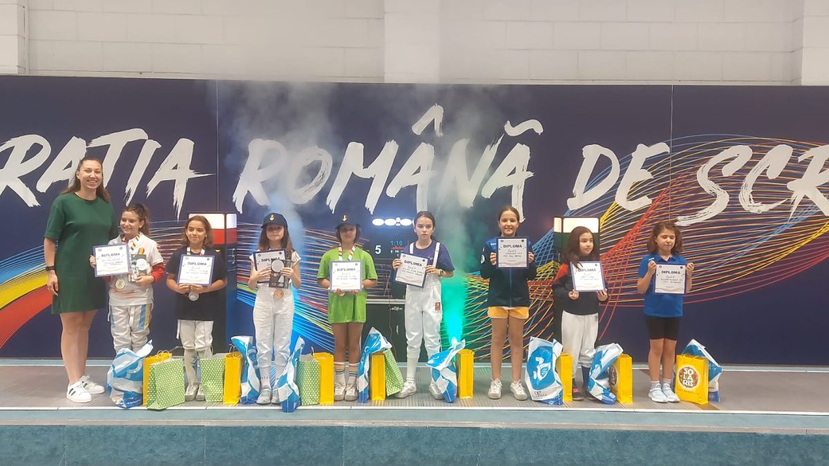 Andreea Pelaghie a câștigat titlul de campioană a României la floretă feminin U9