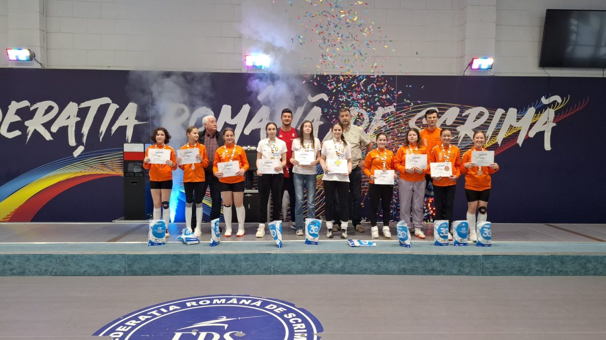 LPS Satu Mare a cucerit titlul național al speranțelor la spadă feminin echipe