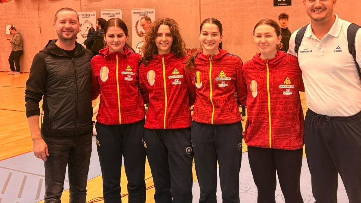 Echipa de spadă junioare a României – argint la Copenhaga!